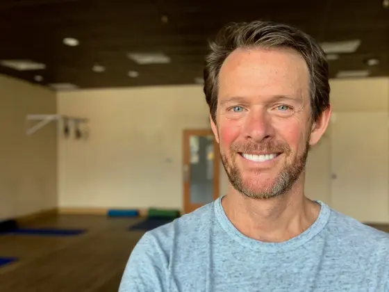 Jeff Bailey,
Spirituality, Spirituality, Health & Wellness, Health & Wellness, Health & Wellness, Yoga
Expert at Échantillonneur GRATUIT de Masterclass avec plus de 30 cours